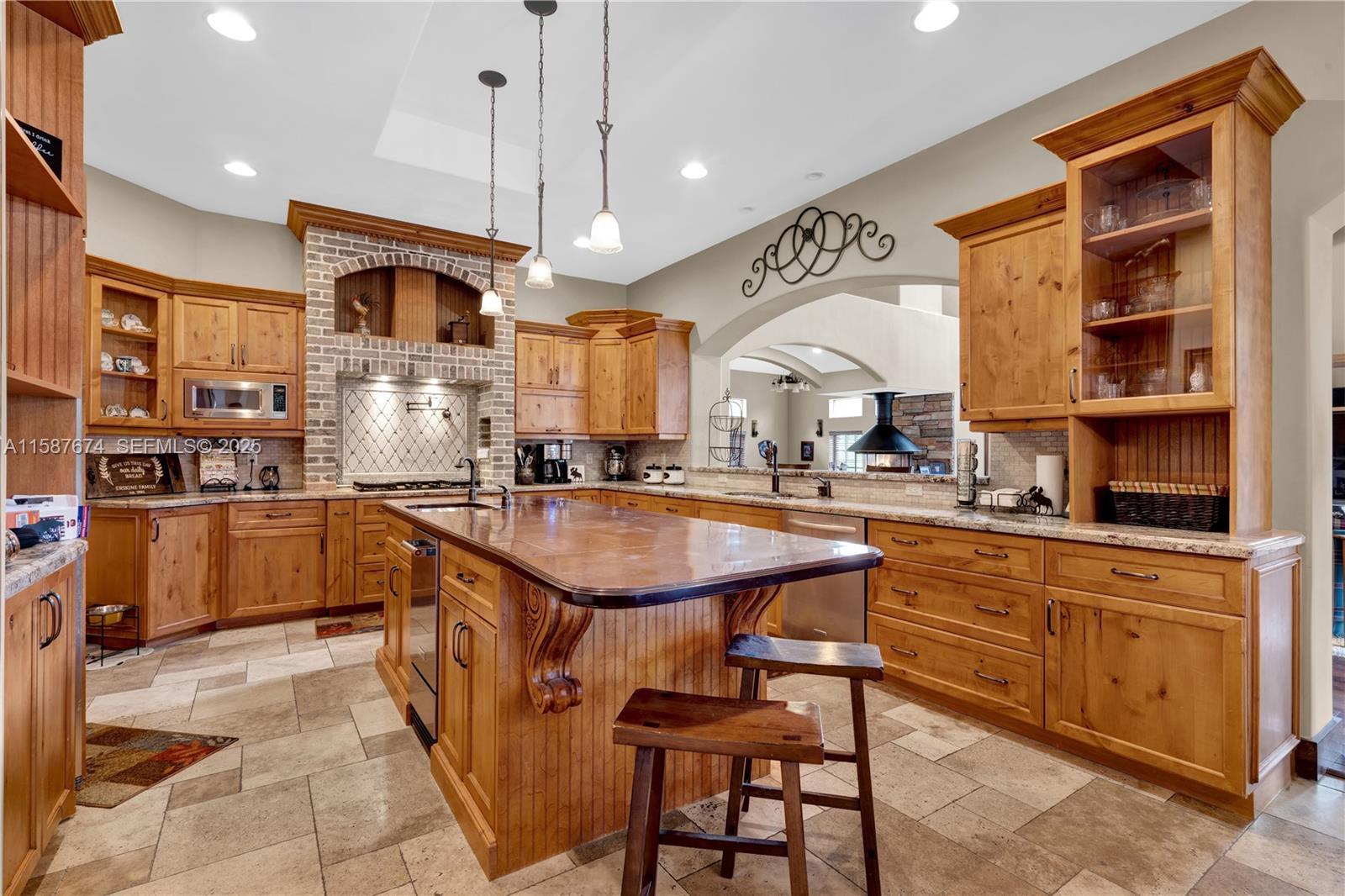 9401 NW 44th Place