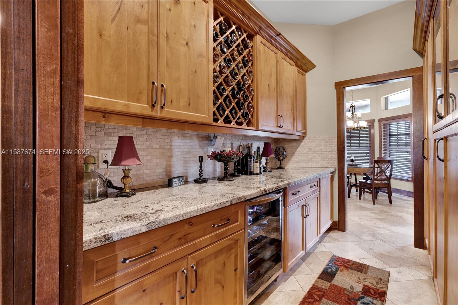 9401 NW 44th Place