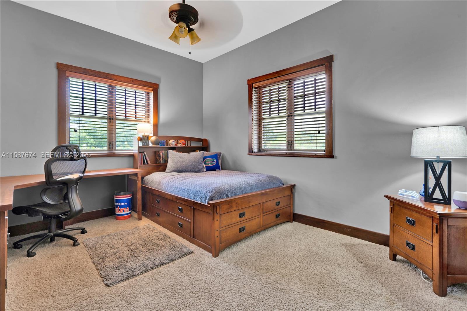 9401 NW 44th Place