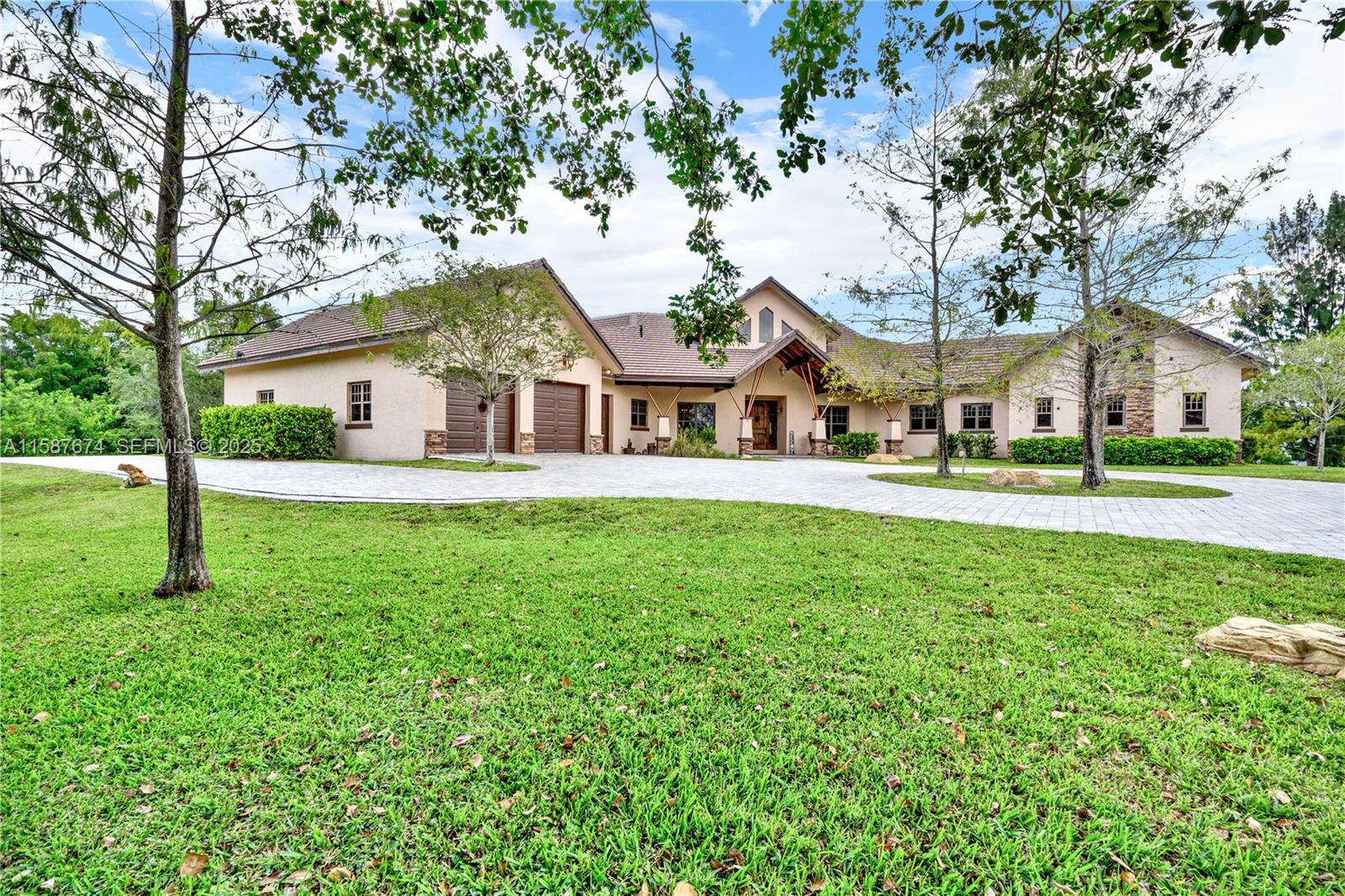 9401 NW 44th Place