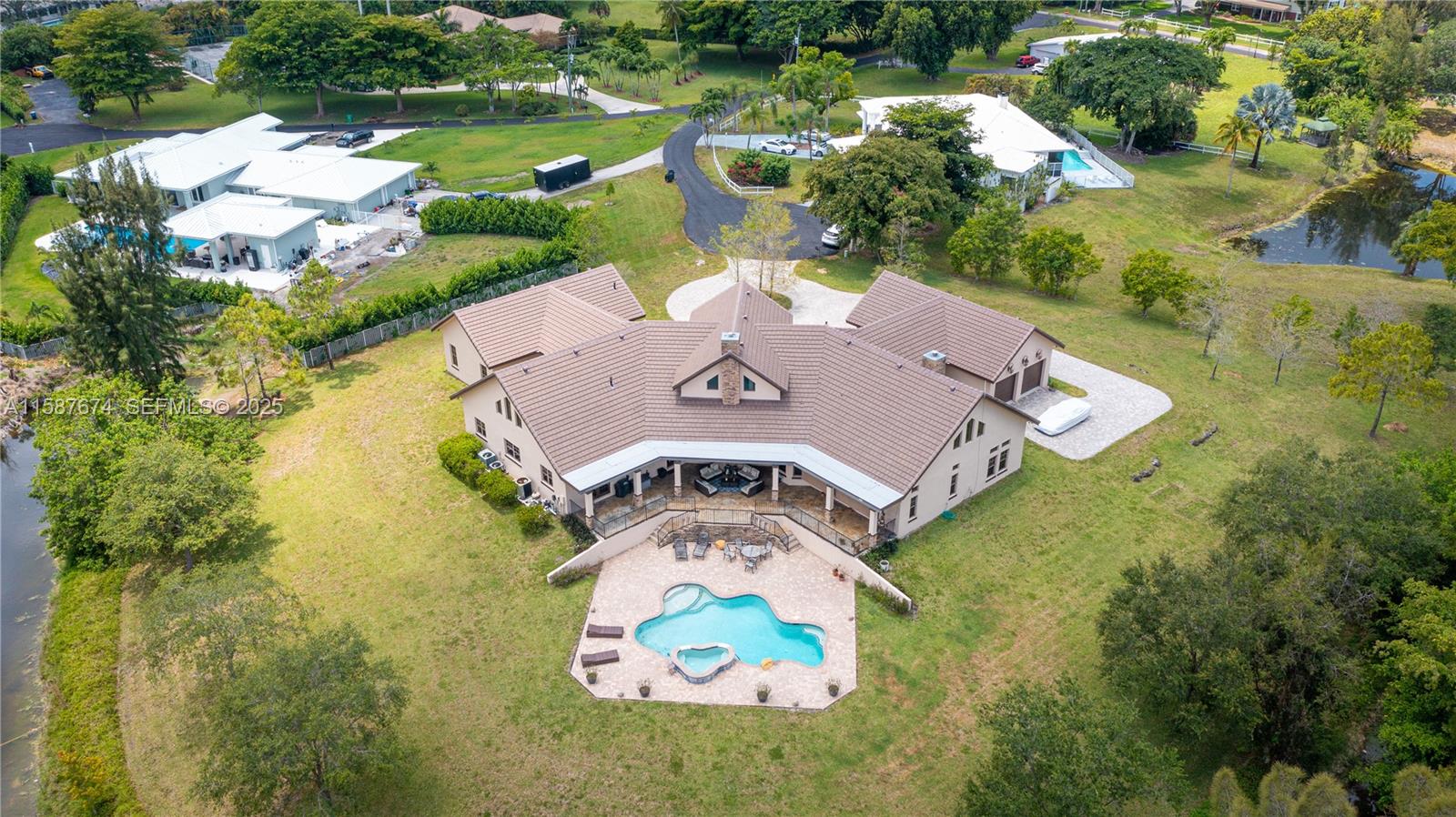 9401 NW 44th Place