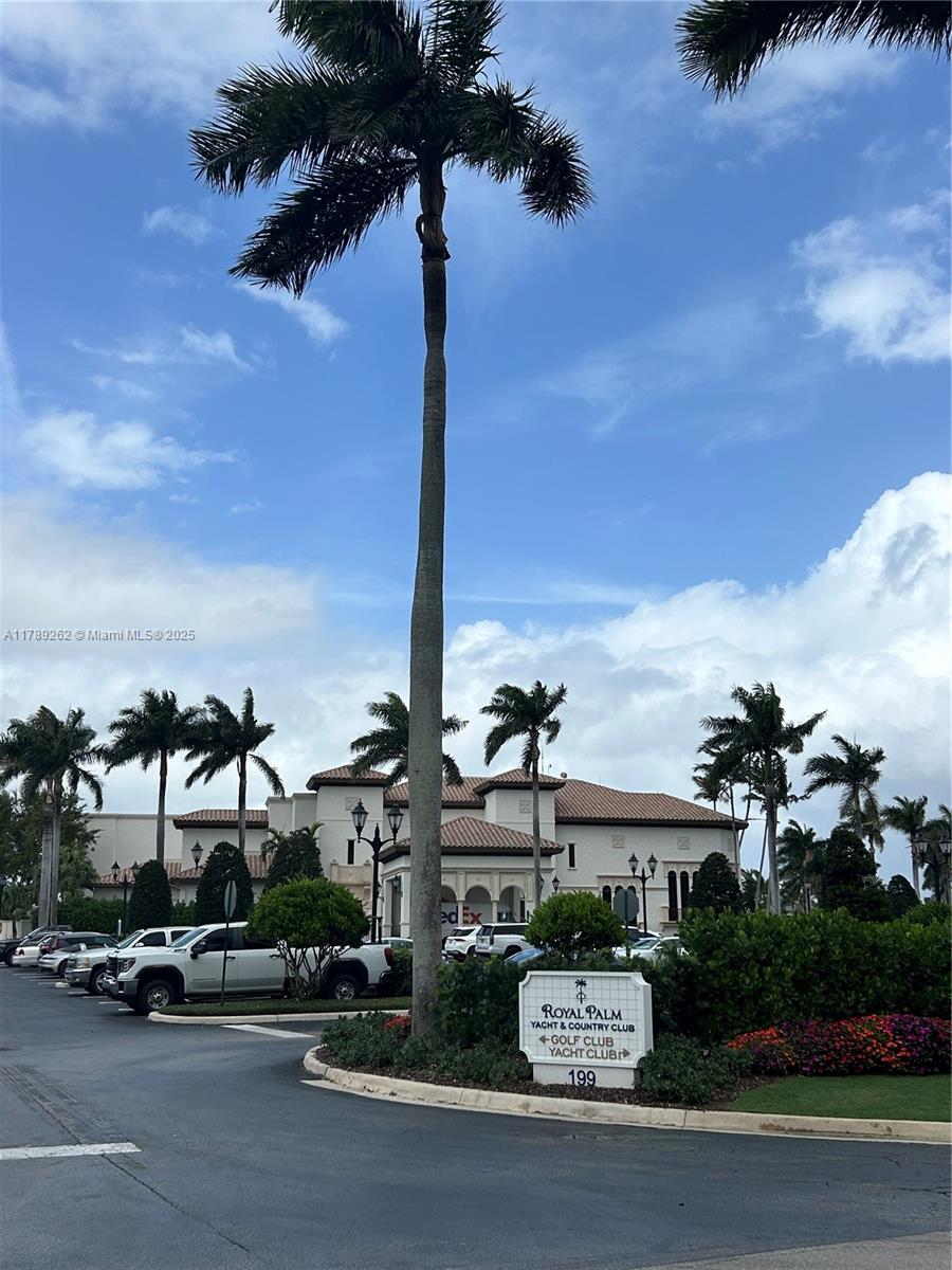 2041 Thatch Palm Drive