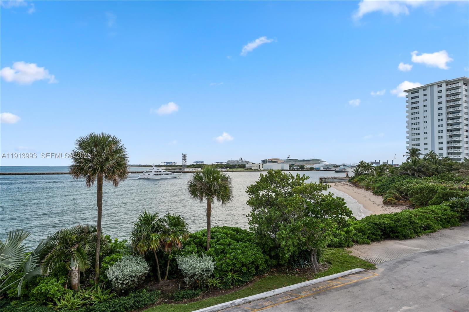 2100 S Ocean Lane 1009