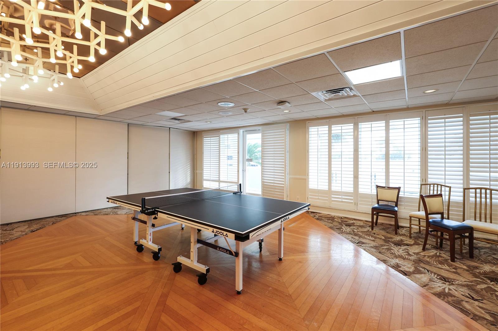 2100 S Ocean Lane 1009
