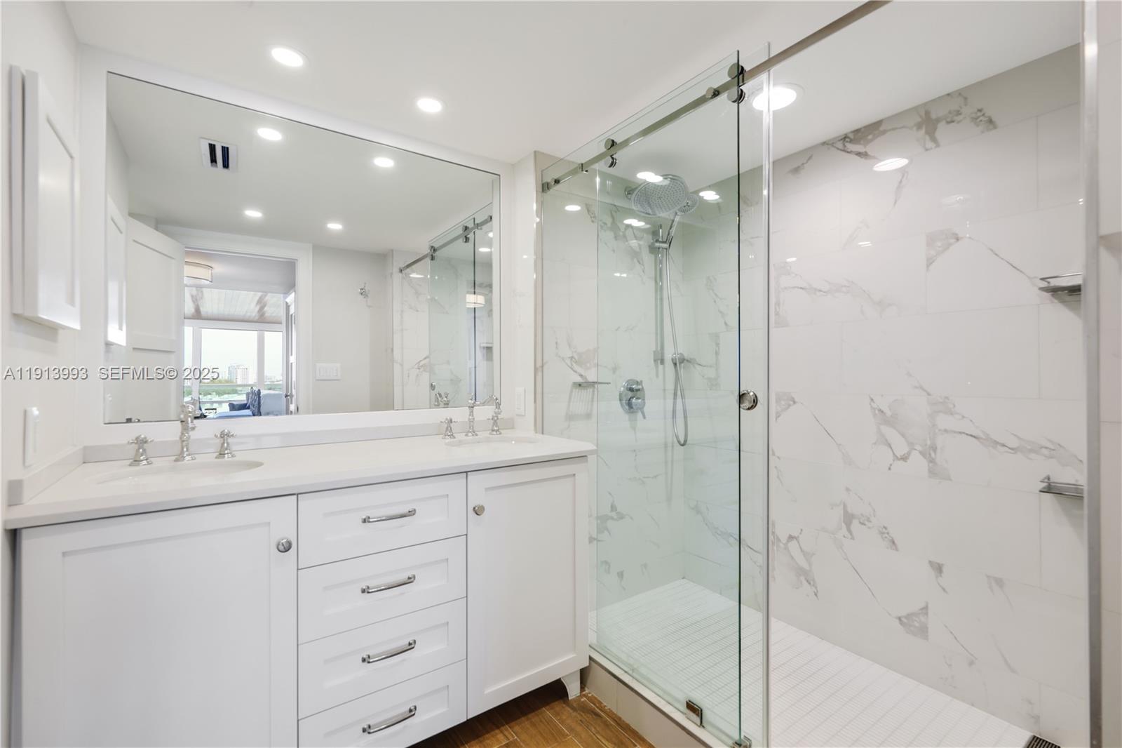 2100 S Ocean Lane 1009