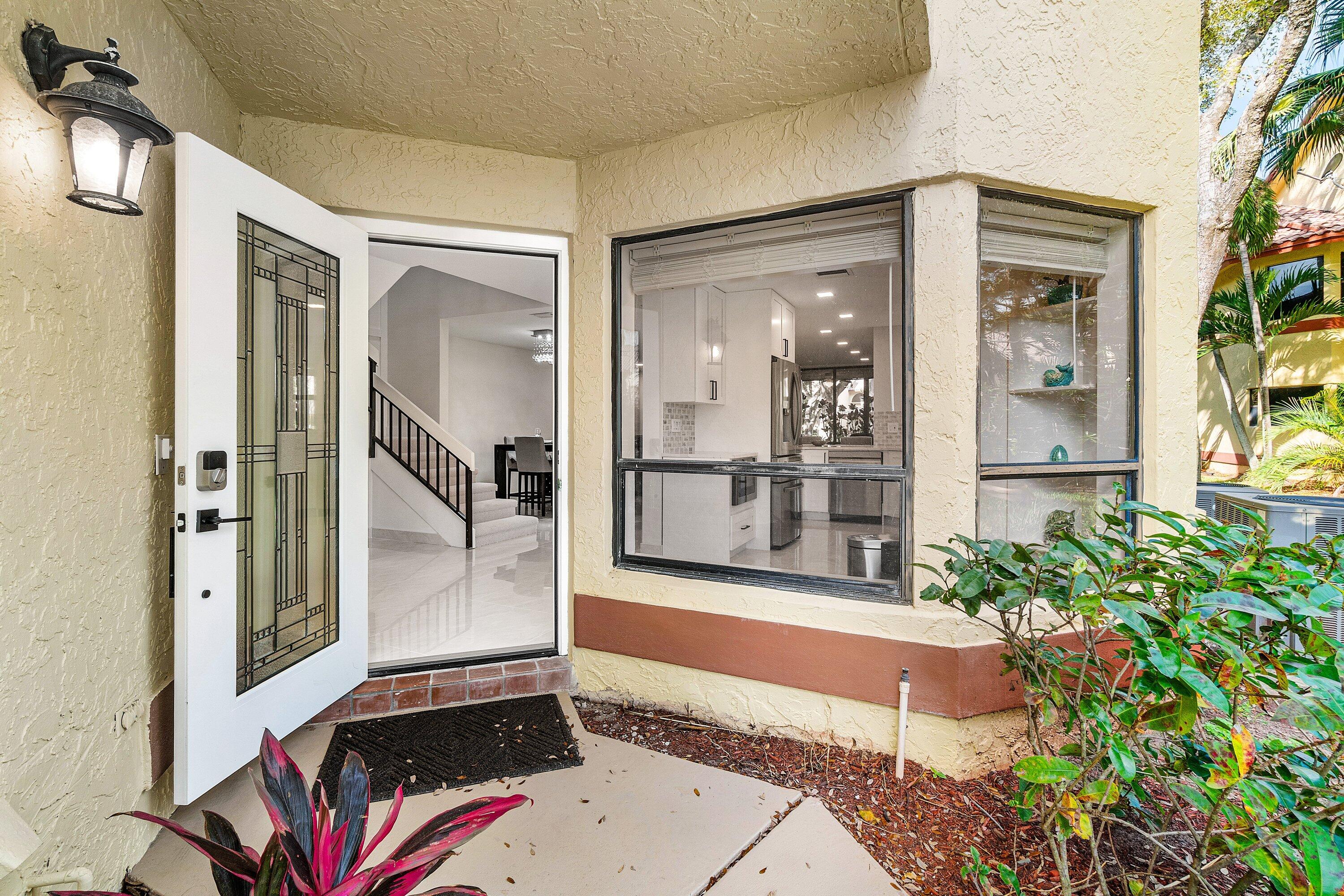 5294 10th Fairway Drive