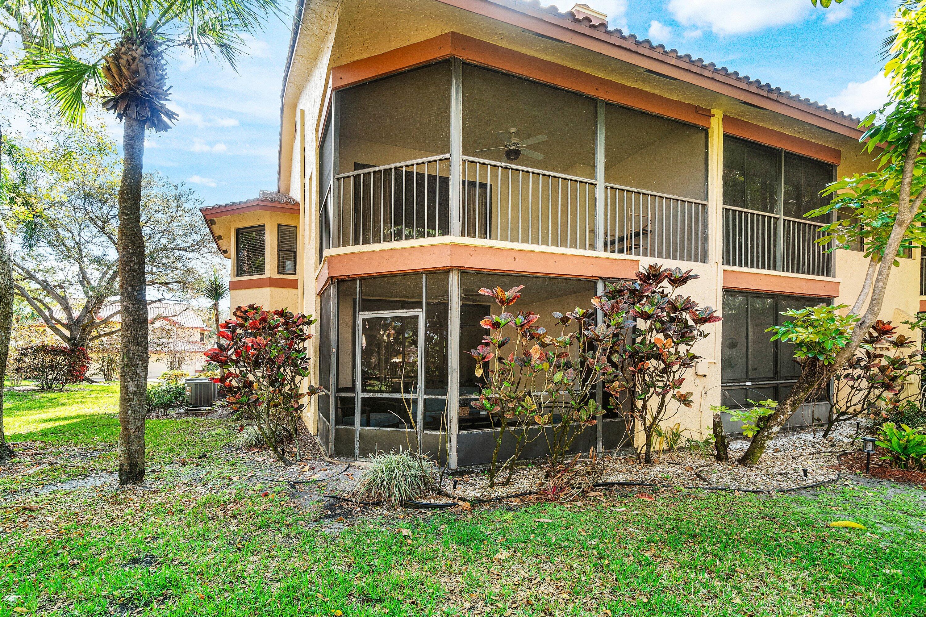 5294 10th Fairway Drive