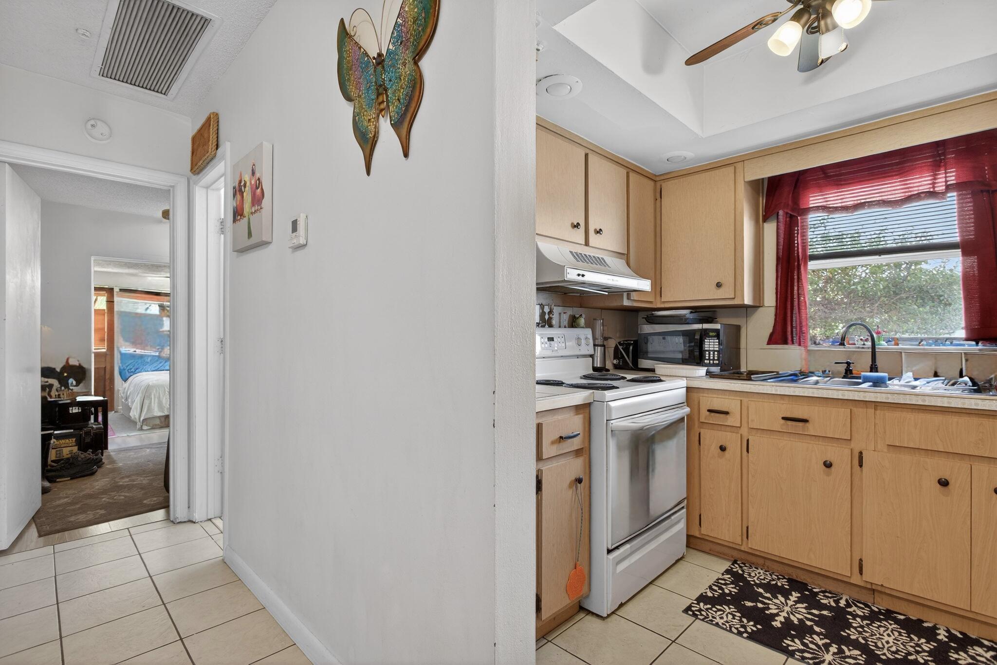371 SE 1st Avenue