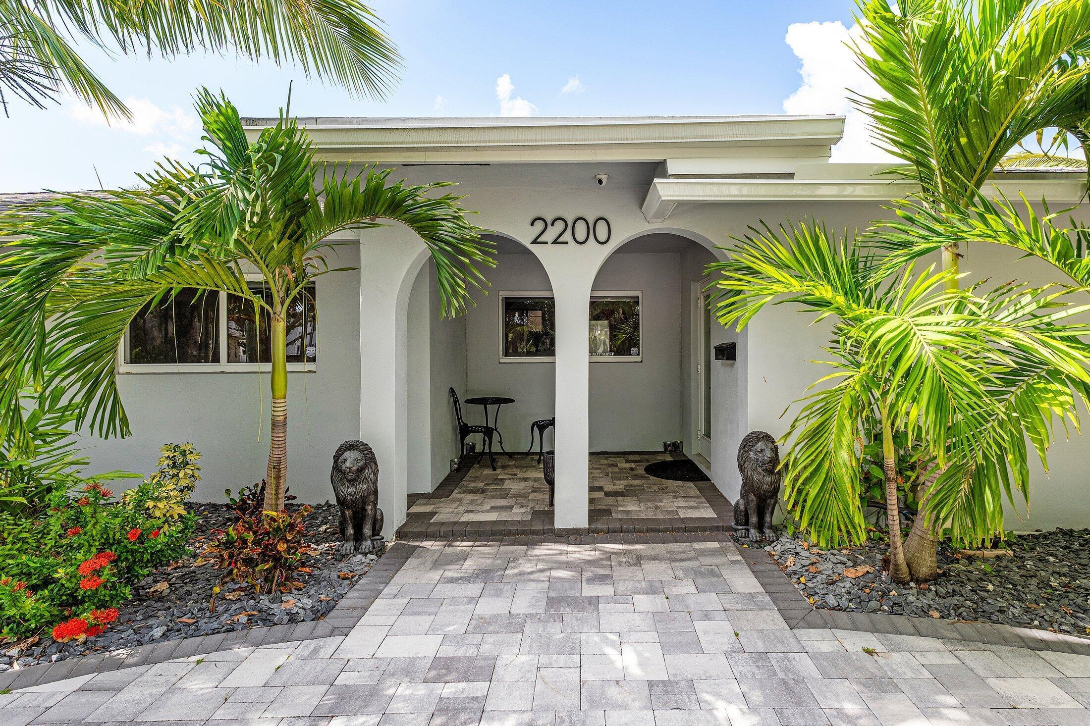 2200 SE 9TH Street