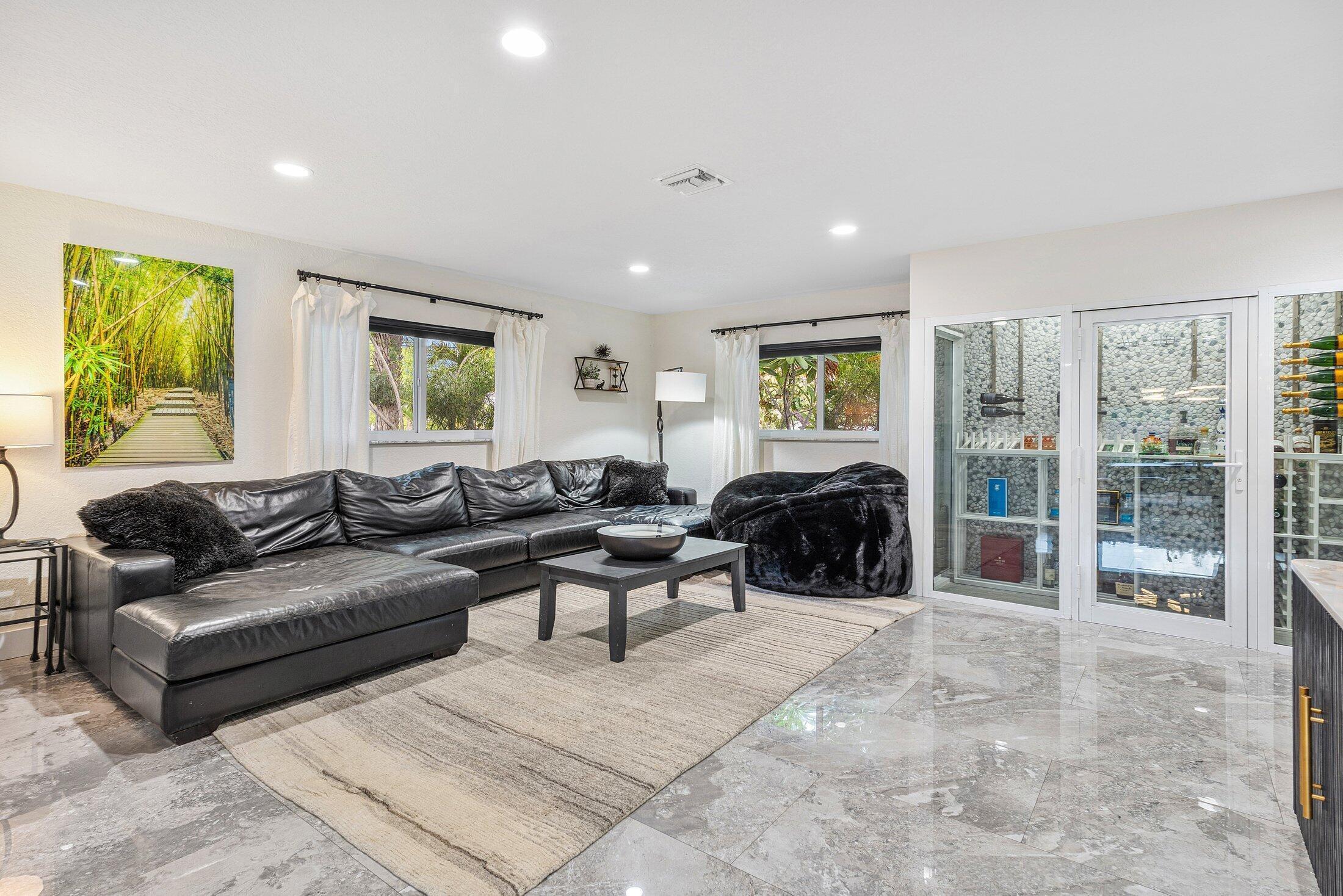 2200 SE 9TH Street