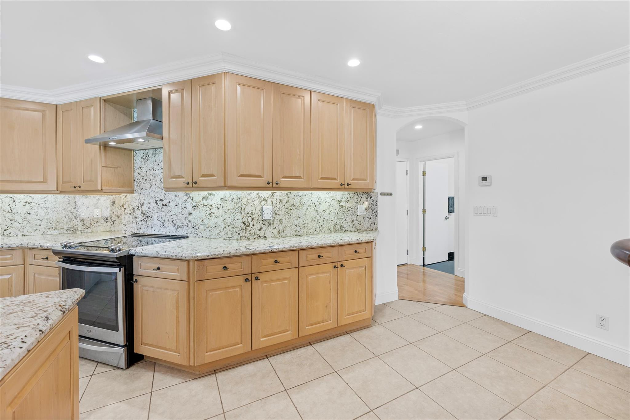 1051 NW 9th St