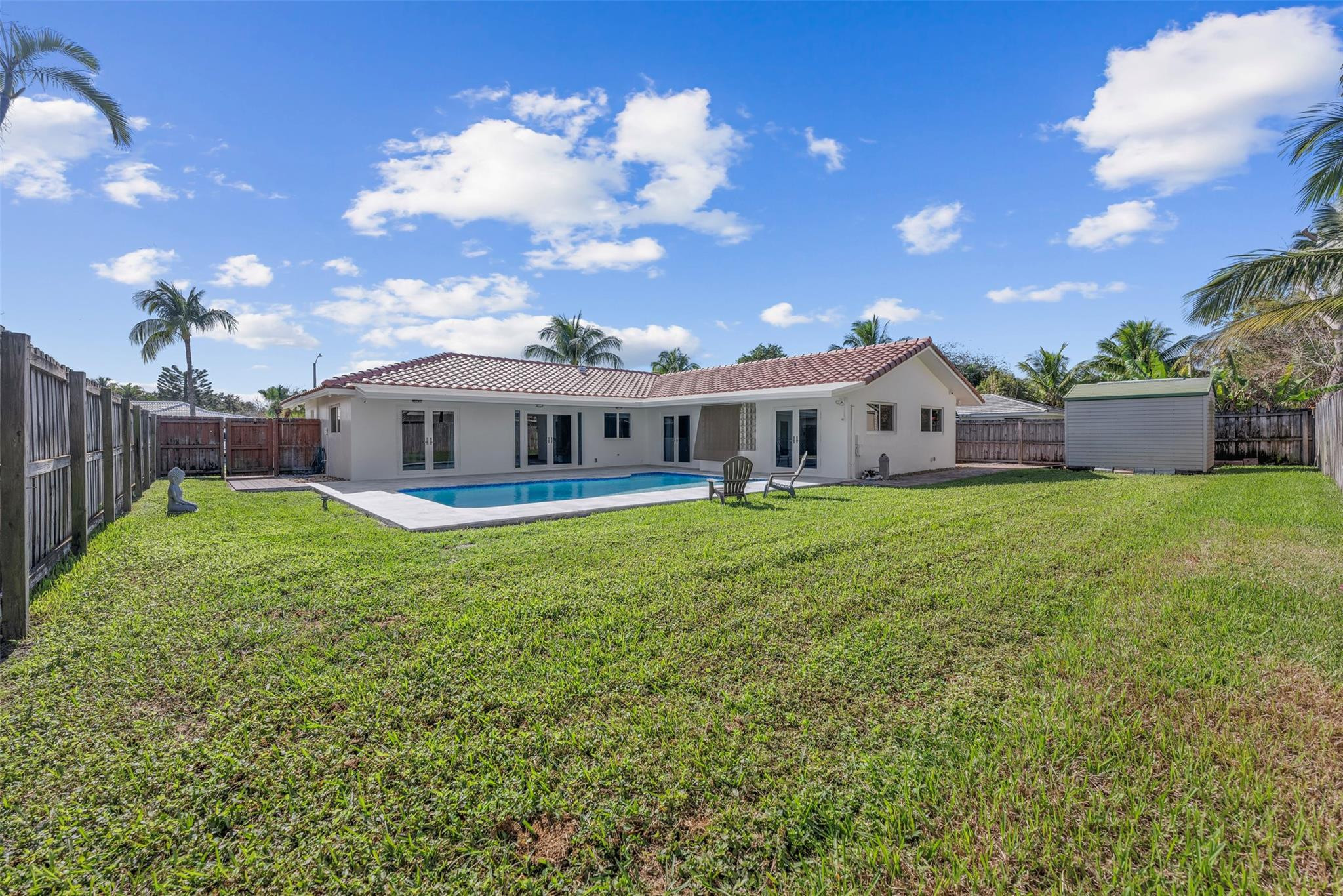 1051 NW 9th St