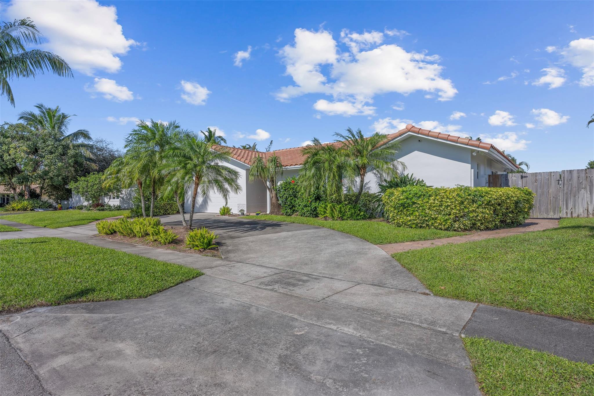 1051 NW 9th St