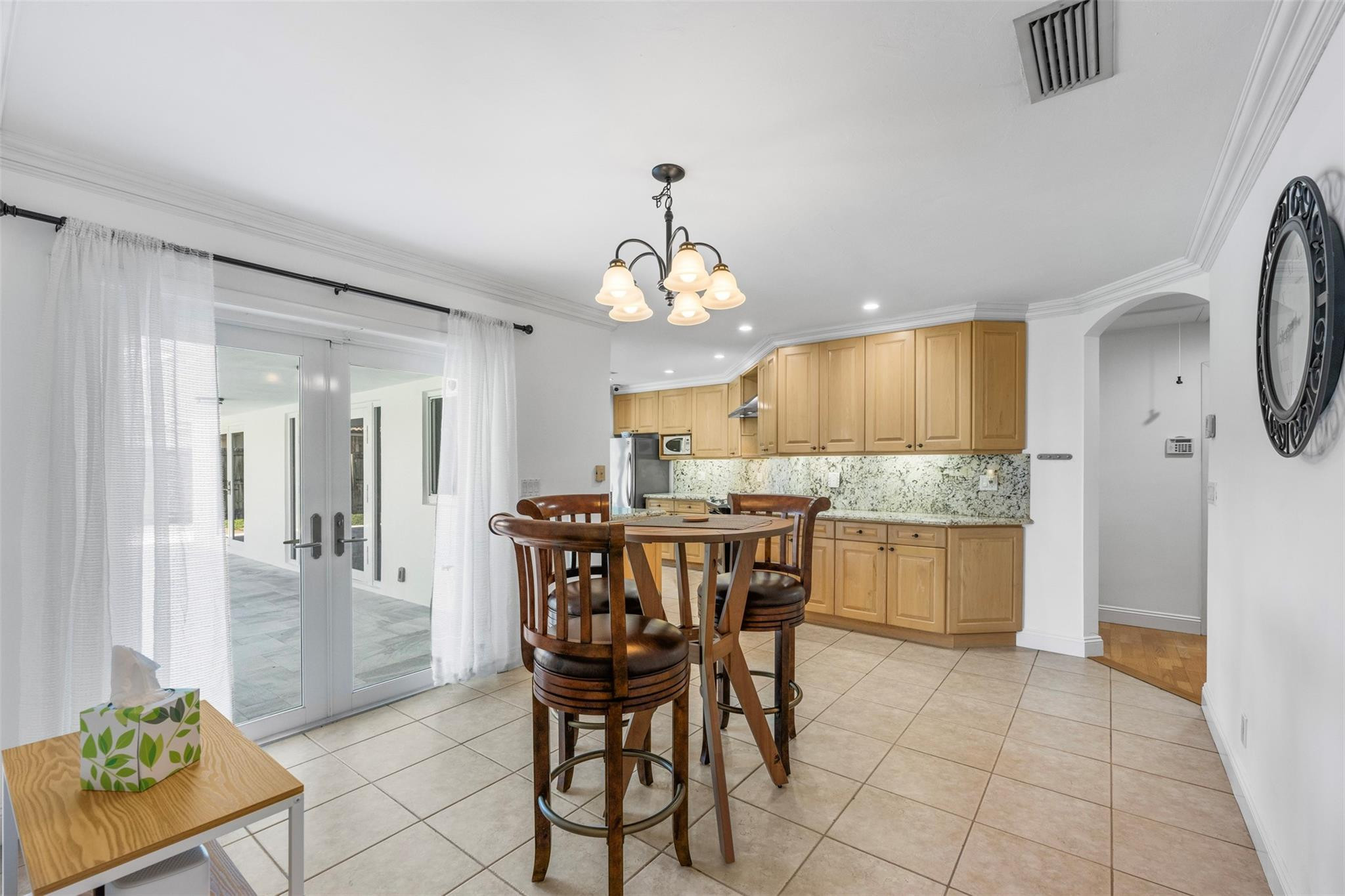 1051 NW 9th St