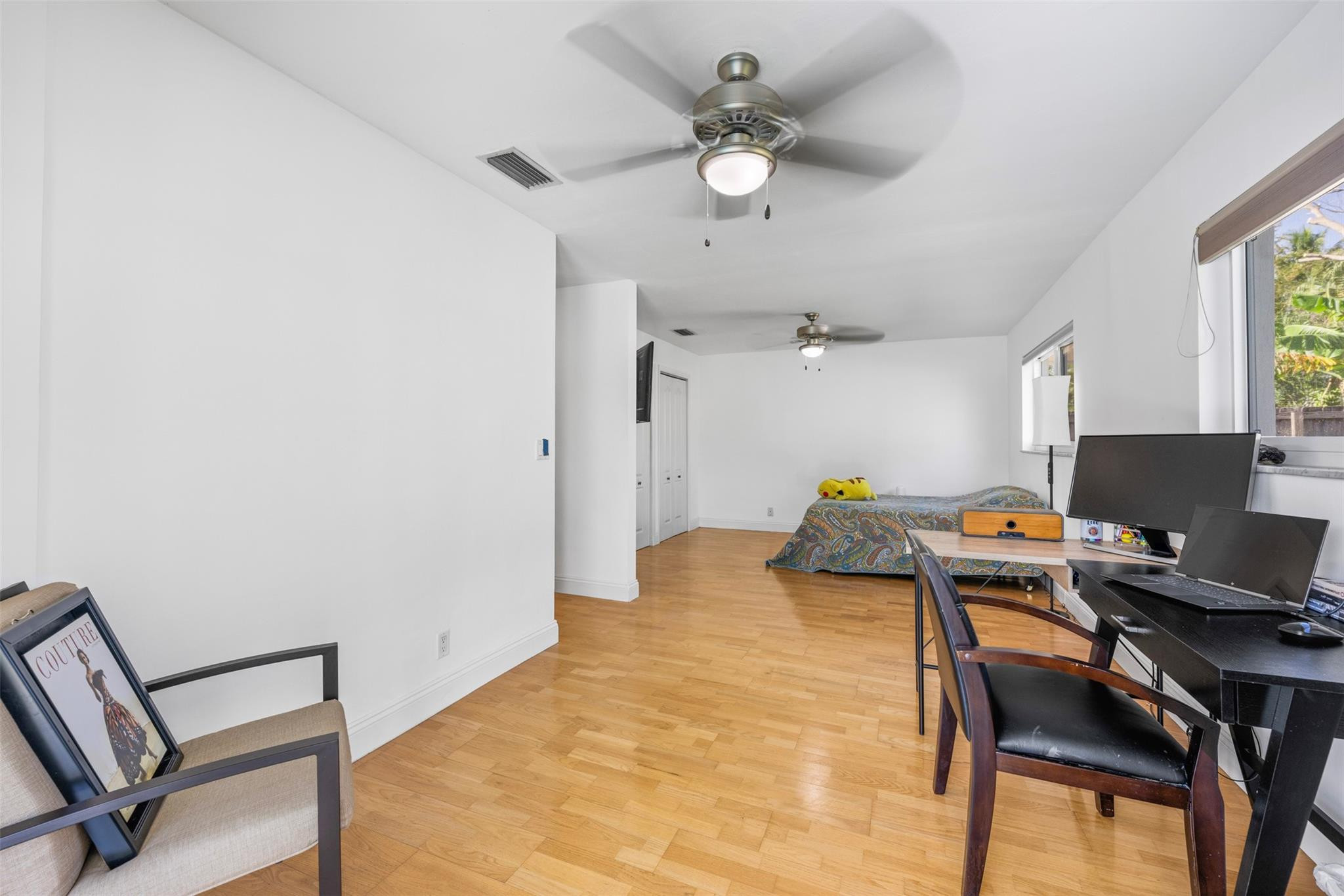 1051 NW 9th St