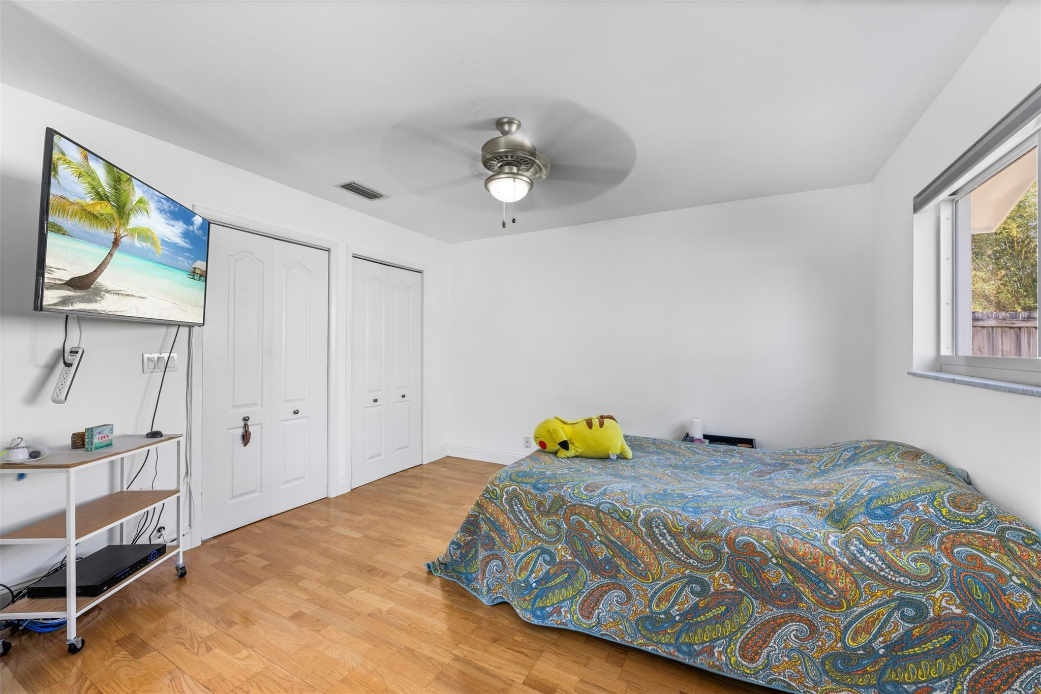 1051 NW 9th St