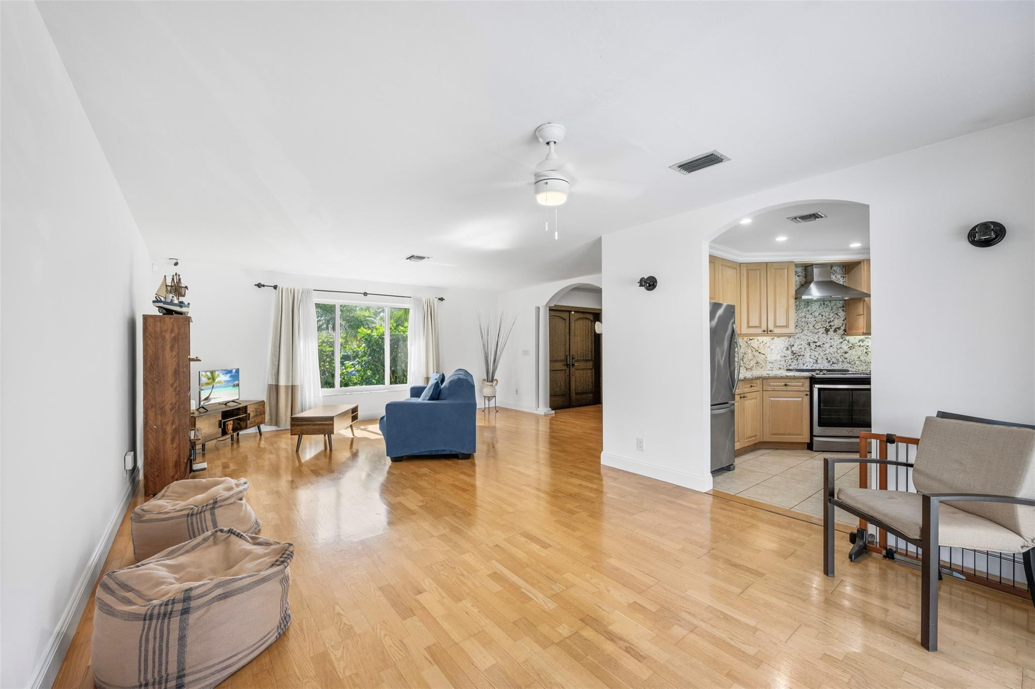 1051 NW 9th St