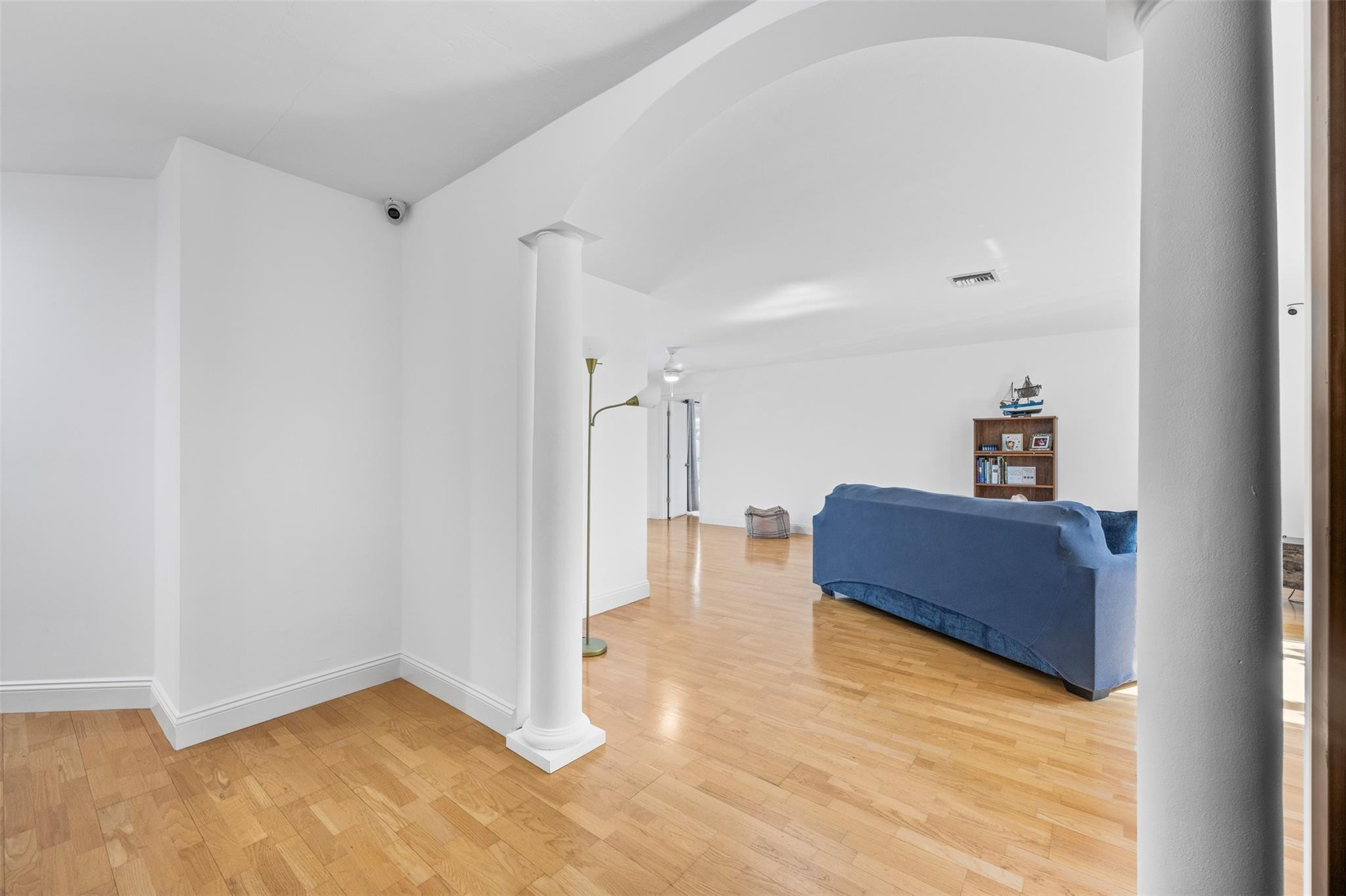 1051 NW 9th St