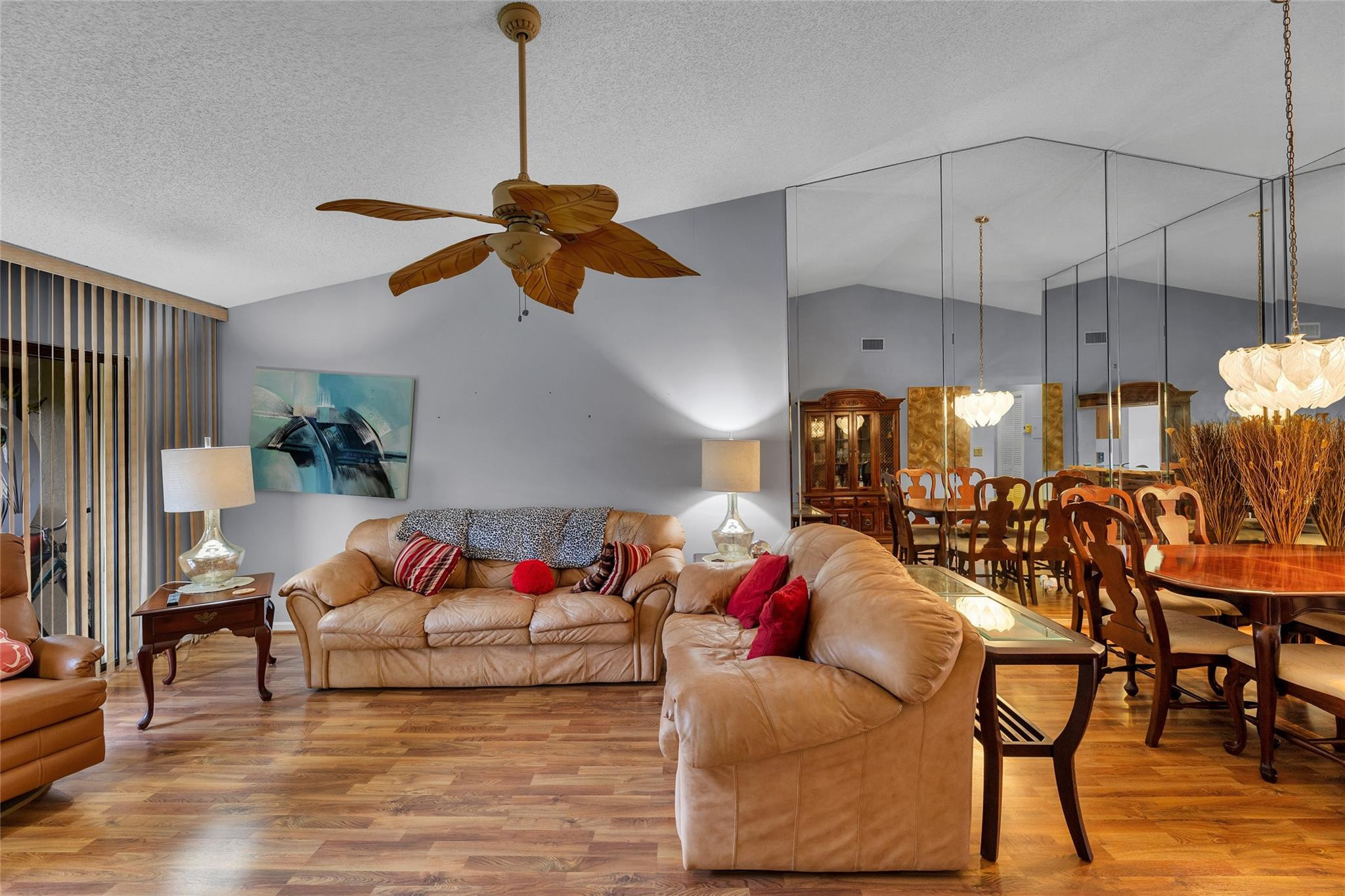 1001 SE 6th Ave #215C