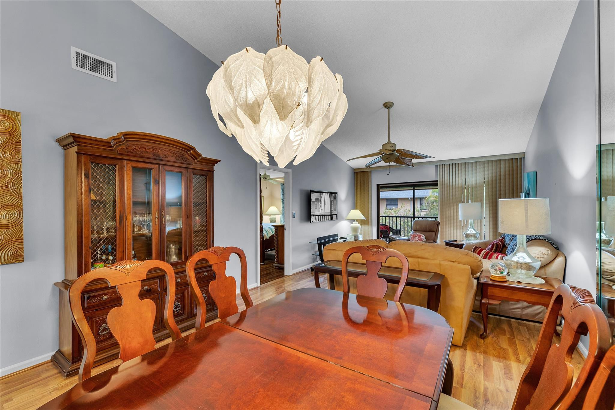 1001 SE 6th Ave #215C