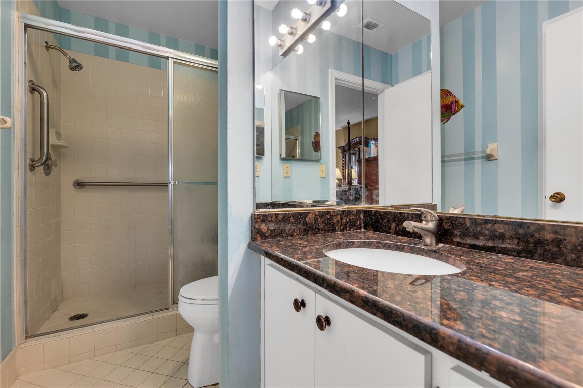 1001 SE 6th Ave 215C