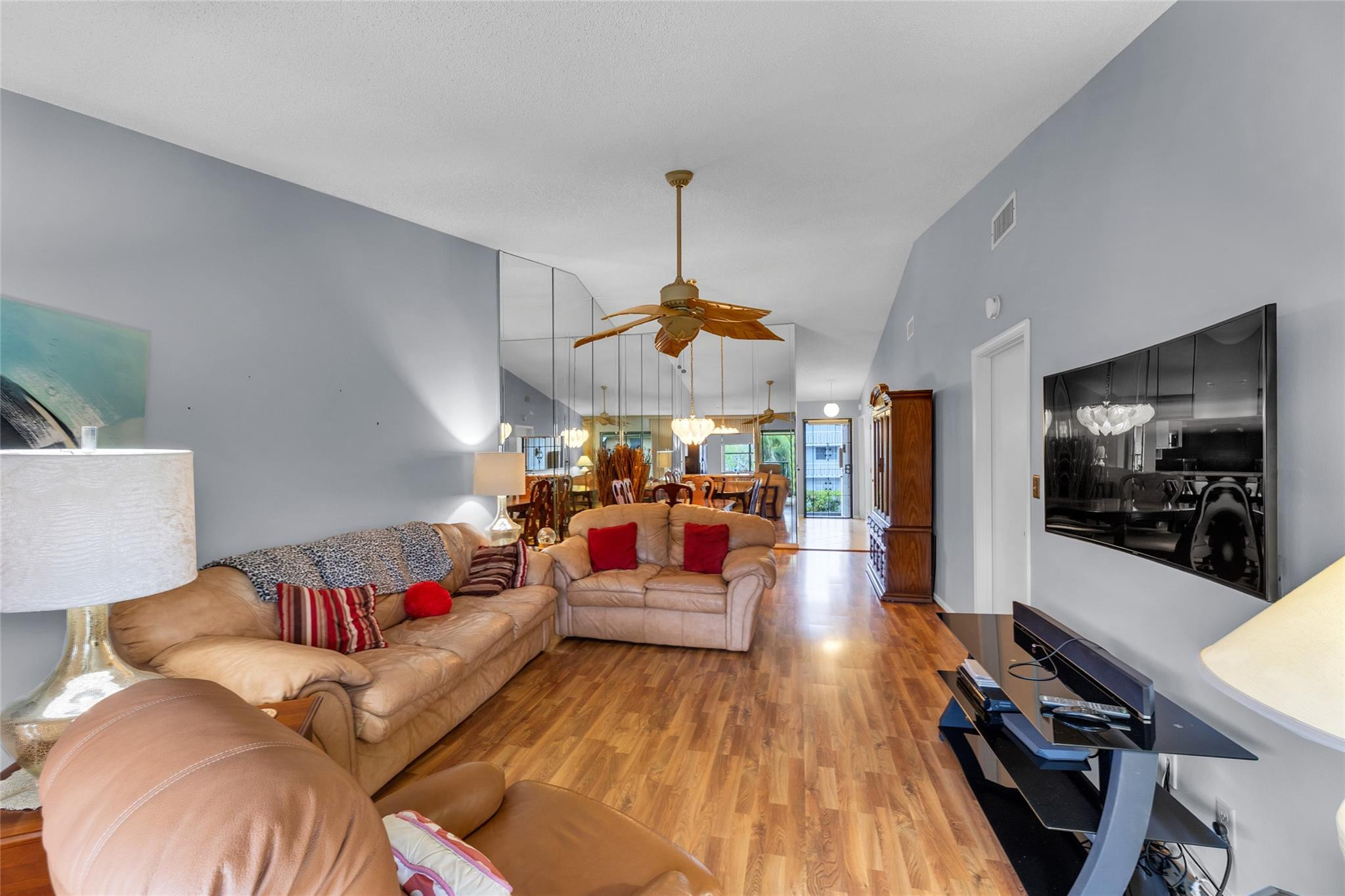 1001 SE 6th Ave #215C