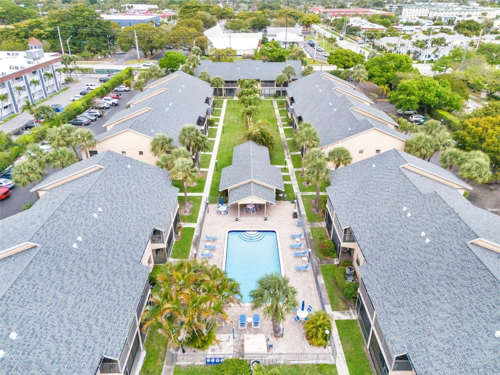 1001 SE 6th Ave 215C