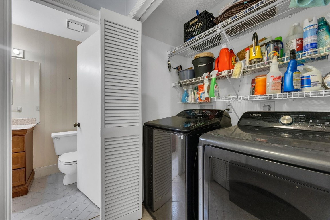 1001 SE 6th Ave 215C