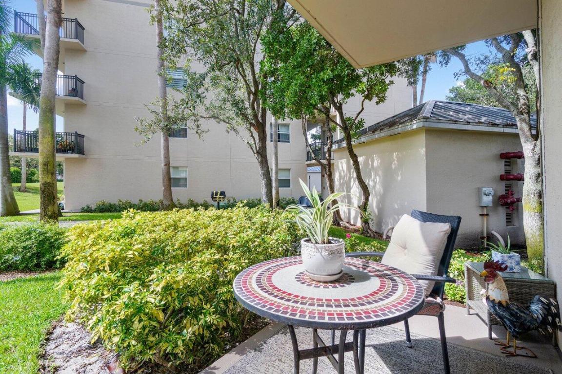 26 Royal Palm Way Unit: 106