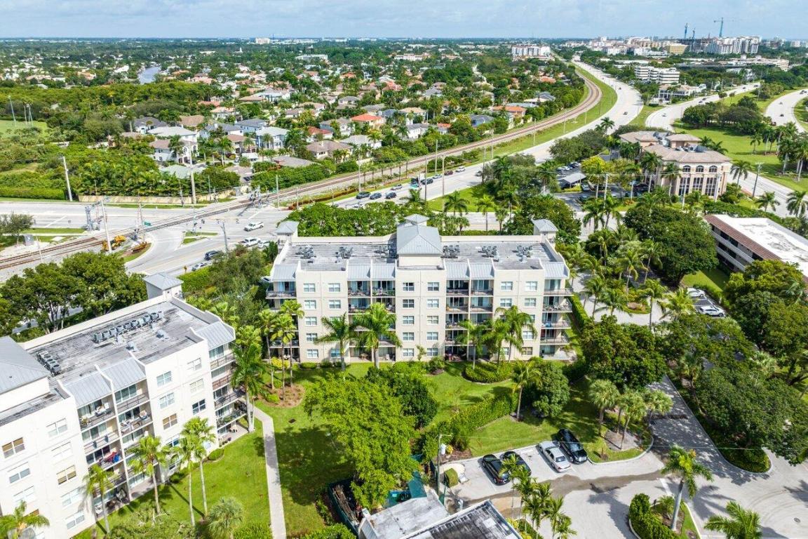 26 Royal Palm Way Unit: 106
