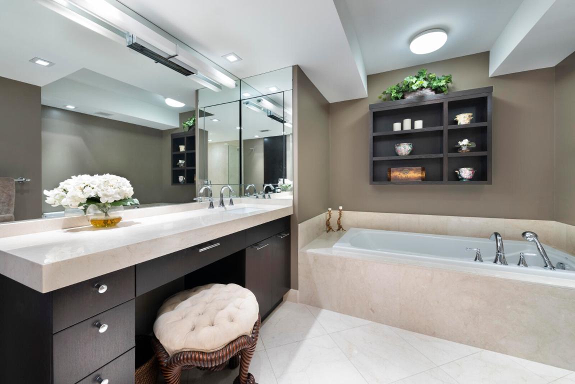 2600 S Ocean Boulevard 17c