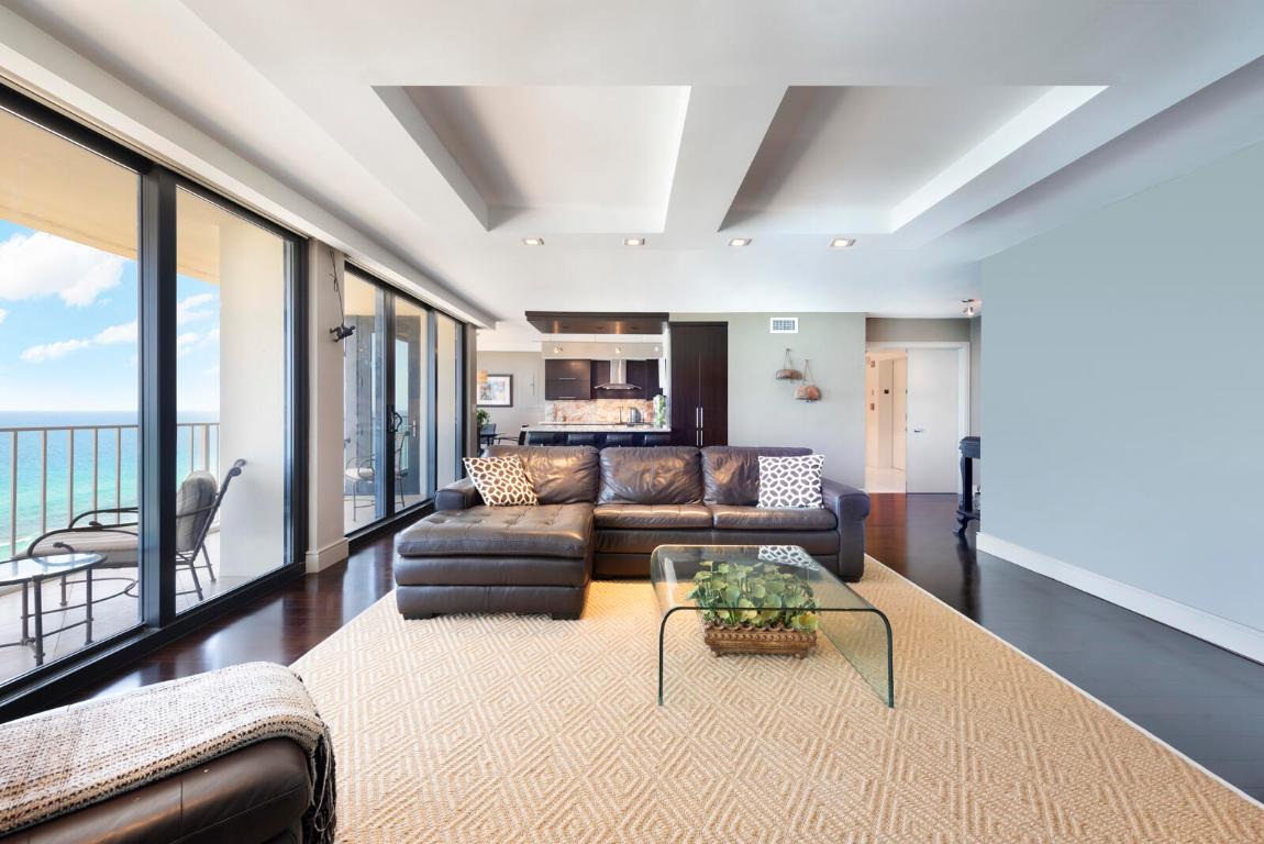 2600 S Ocean Boulevard 17c