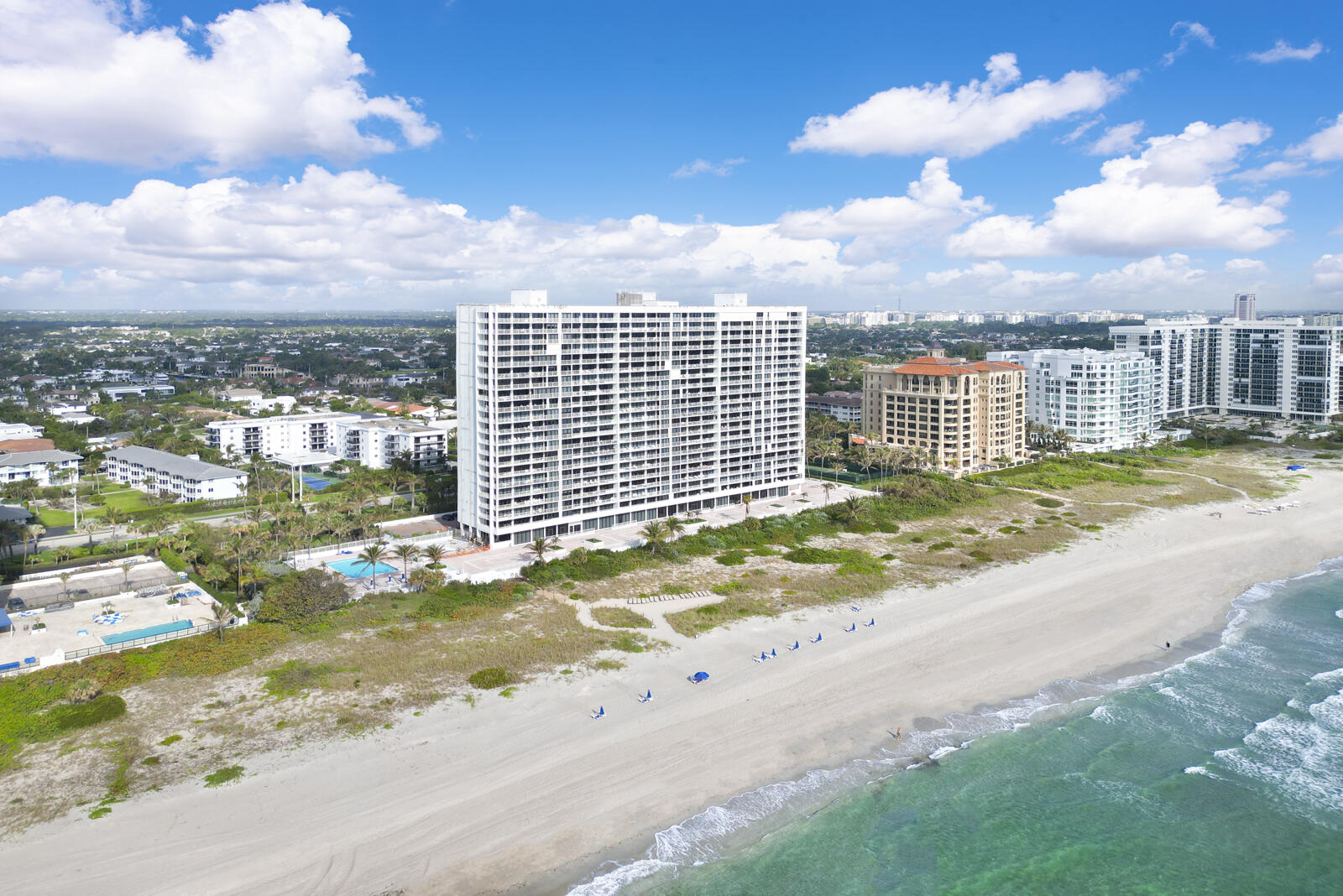 2600 S Ocean Blvd #17c