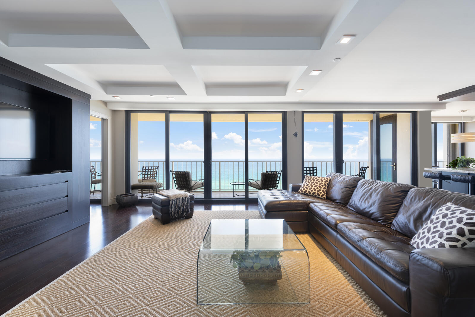 2600 S Ocean Blvd #17c
