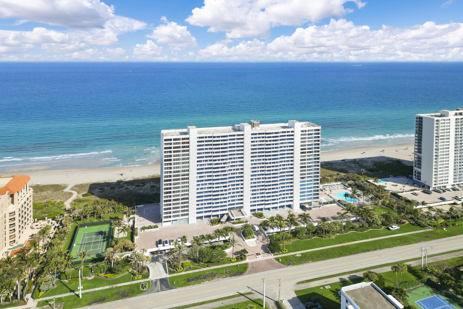2600 S Ocean Blvd #17c