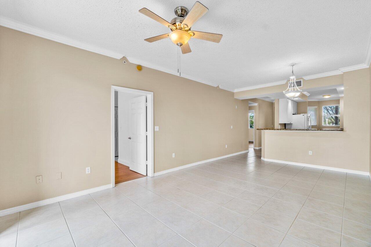 26 Royal Palm Way 205