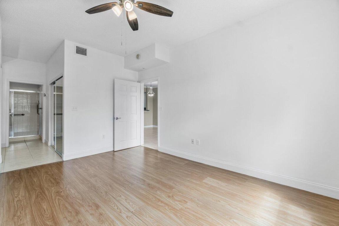 26 Royal Palm Way 205