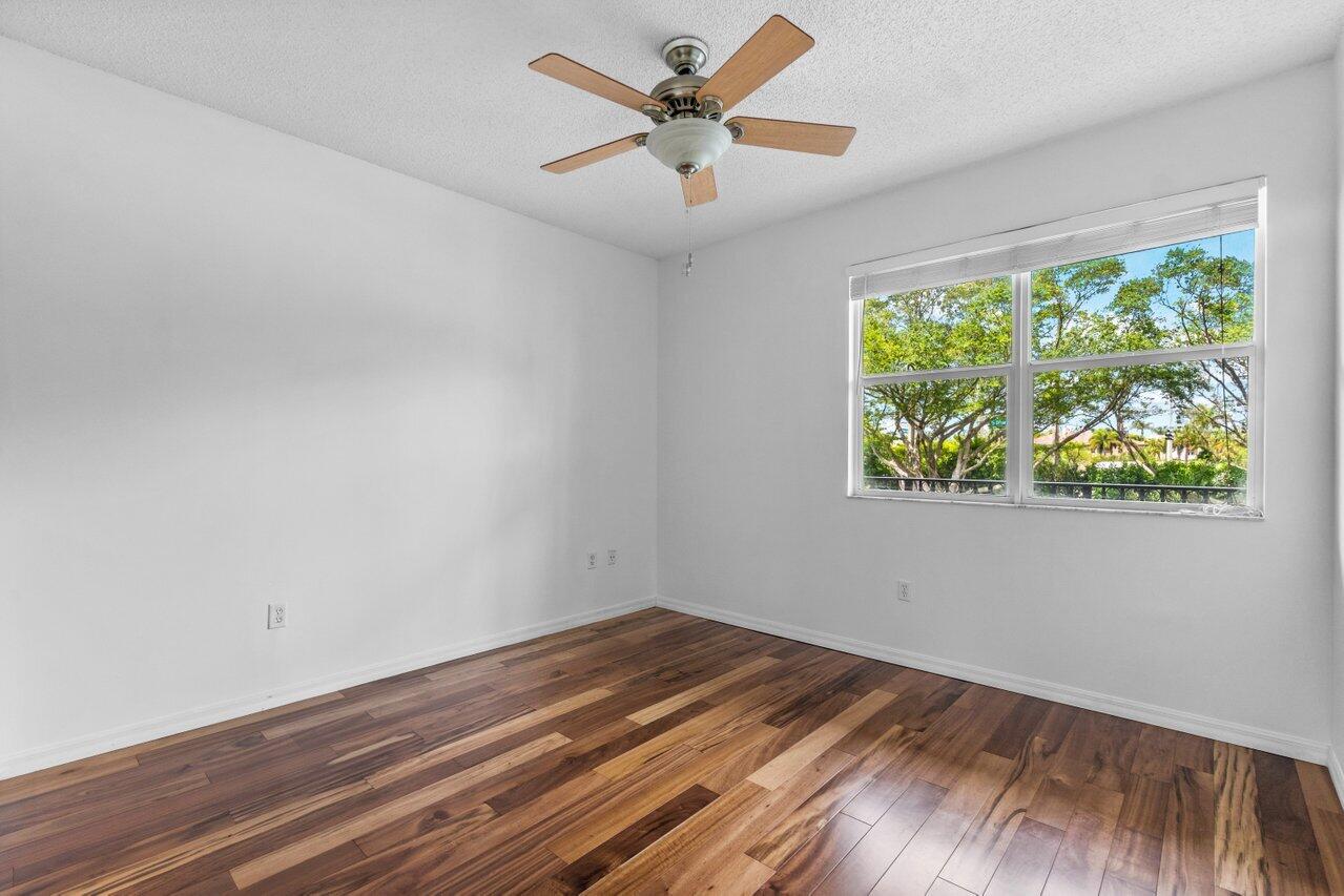 26 Royal Palm Way 205