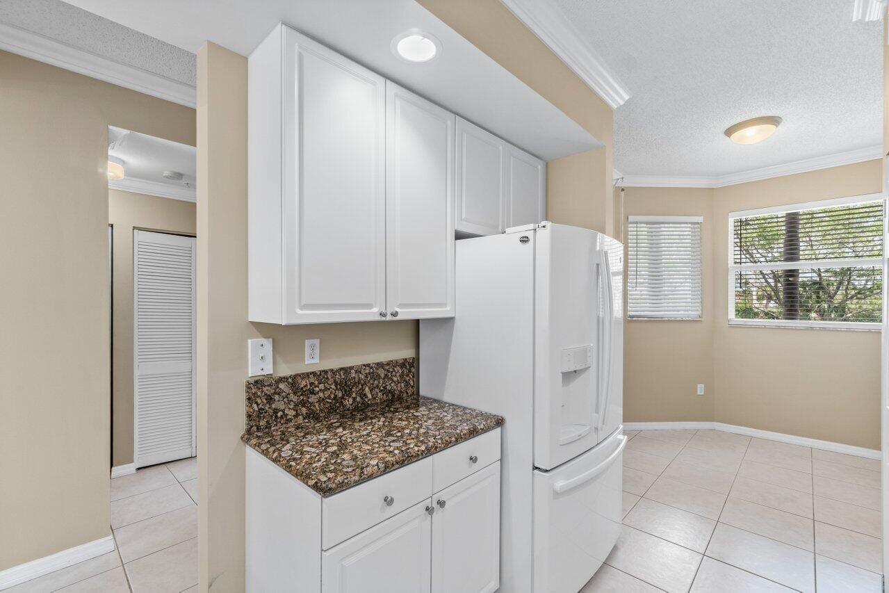 26 Royal Palm Way 205