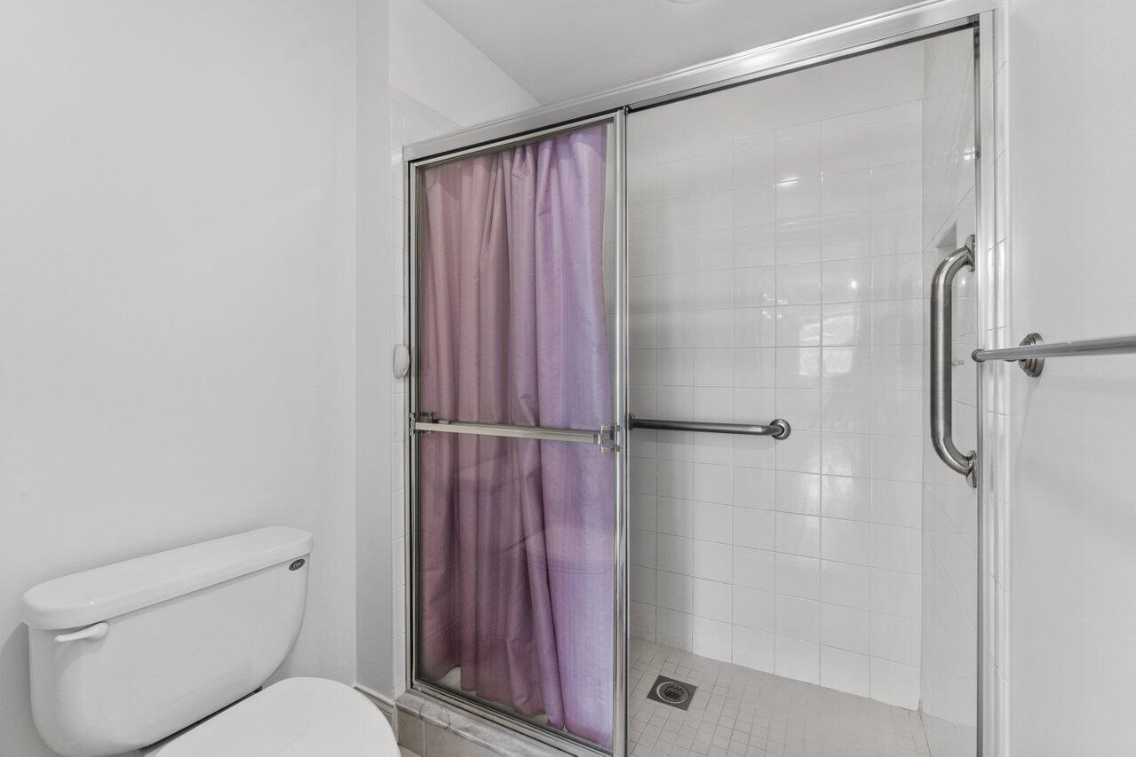 26 Royal Palm Way 205