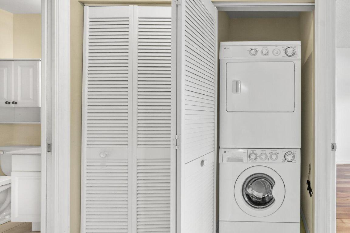 26 Royal Palm Way 205