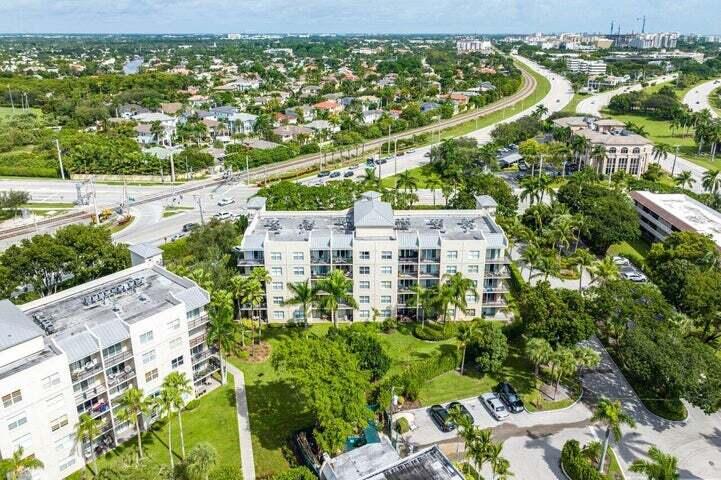 26 Royal Palm Wy #205