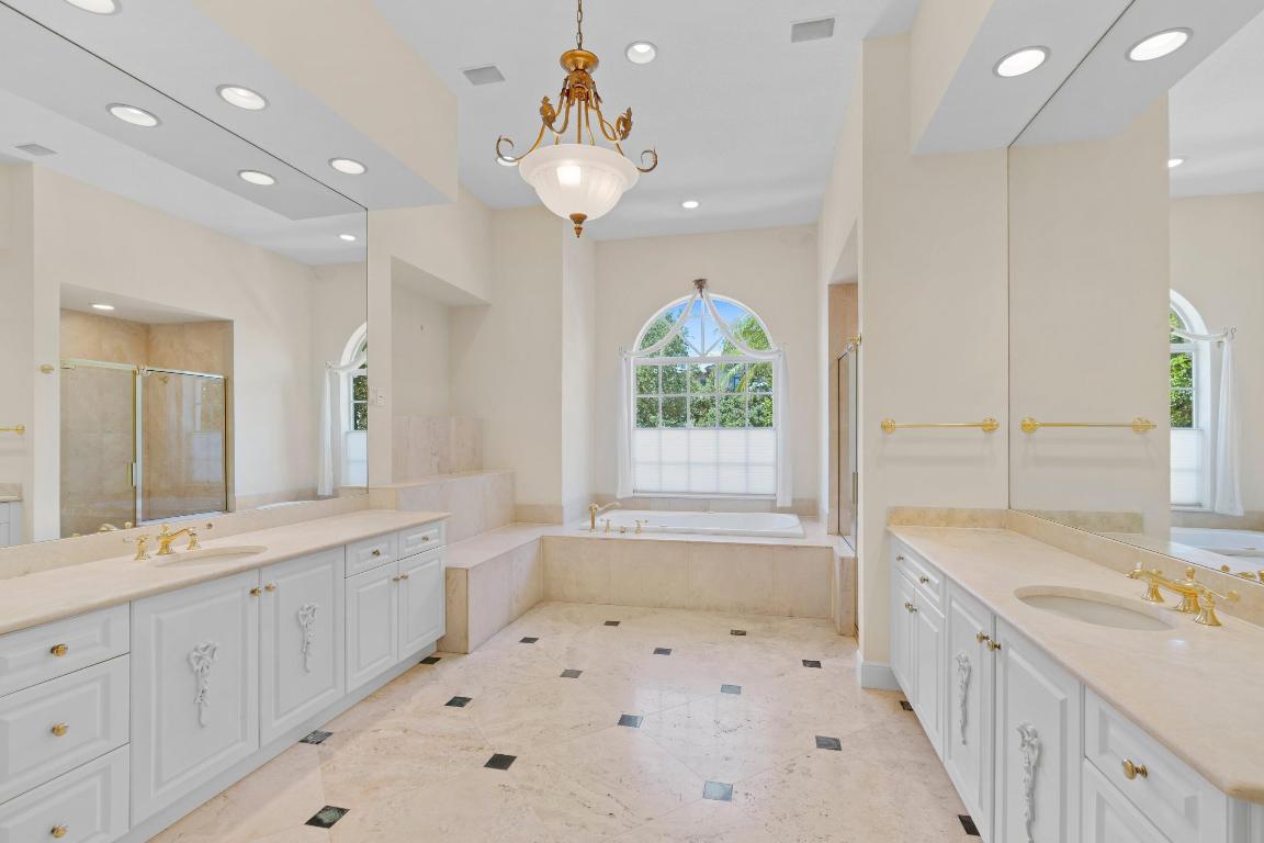 2338 W Maya Palm Drive