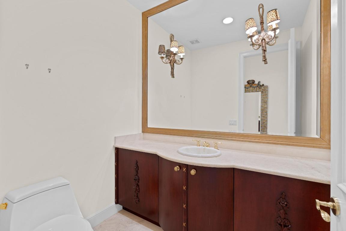 2338 W Maya Palm Drive