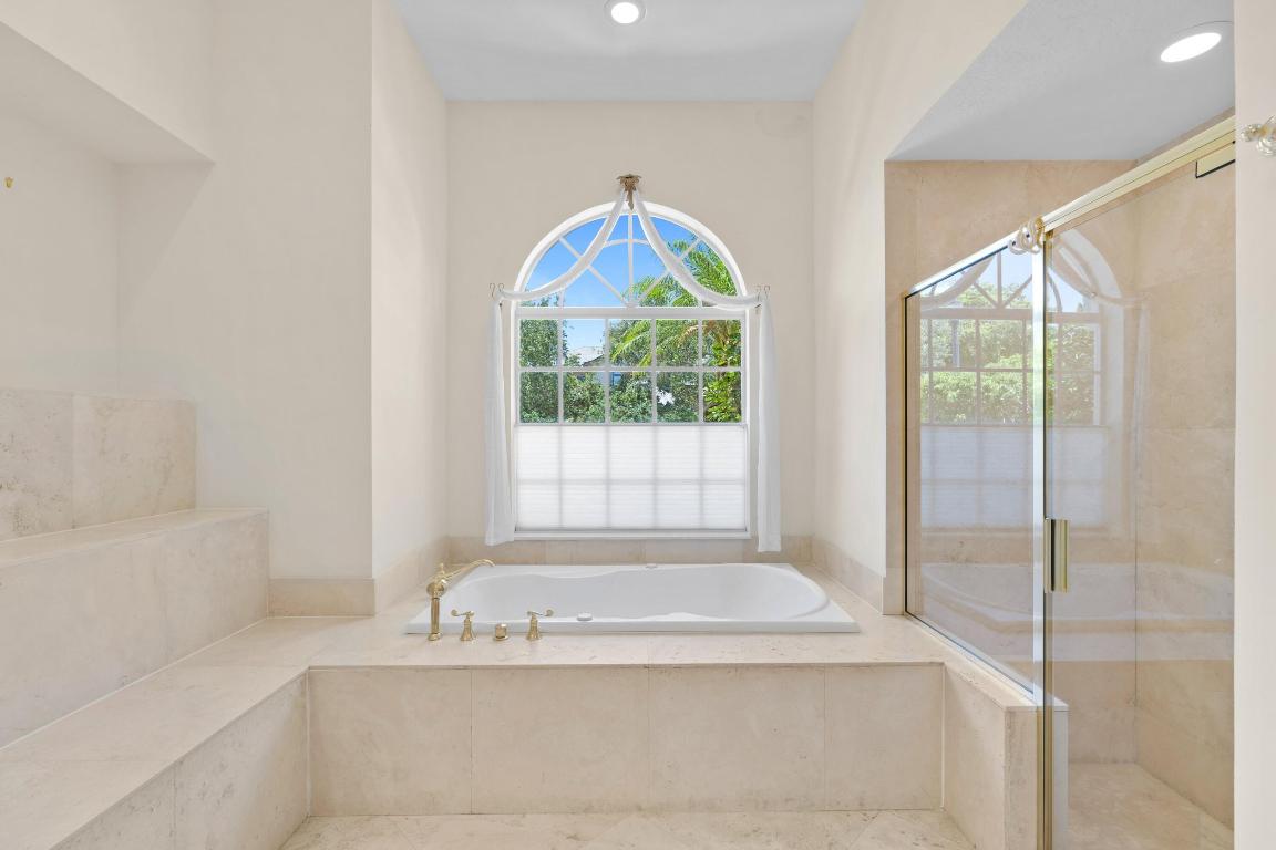 2338 W Maya Palm Drive