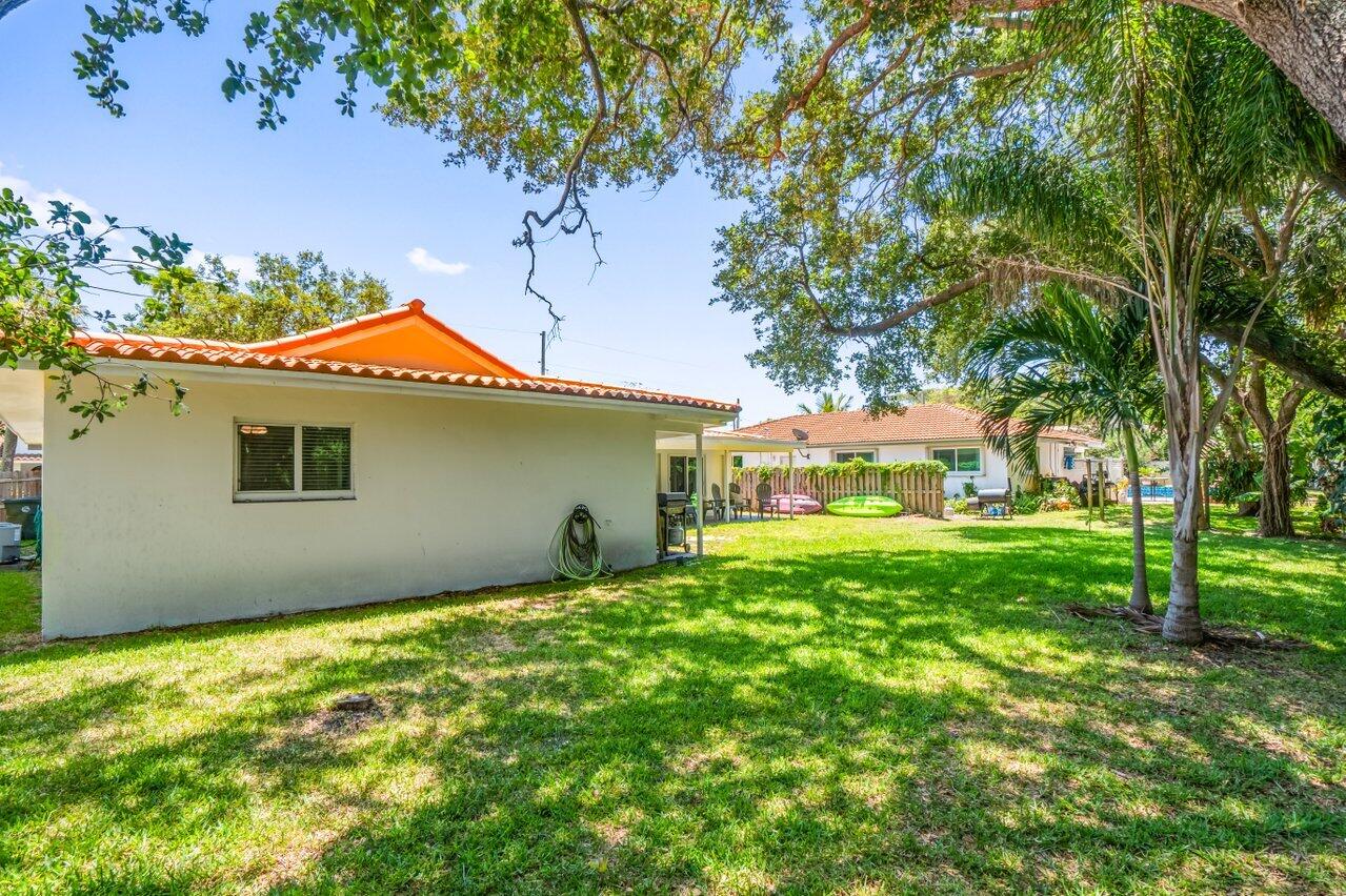 1101 NW 6th Ave