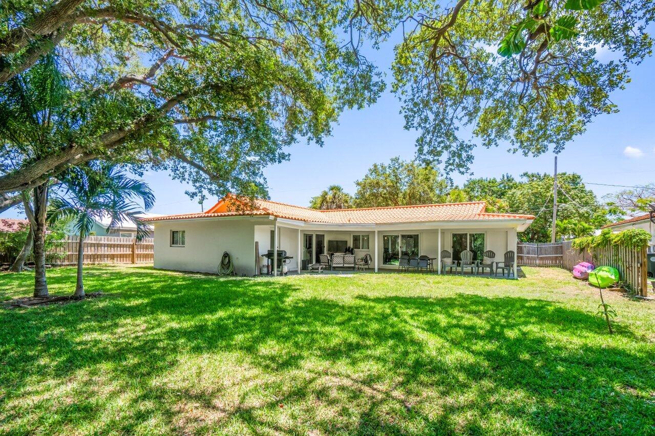 1101 NW 6th Ave