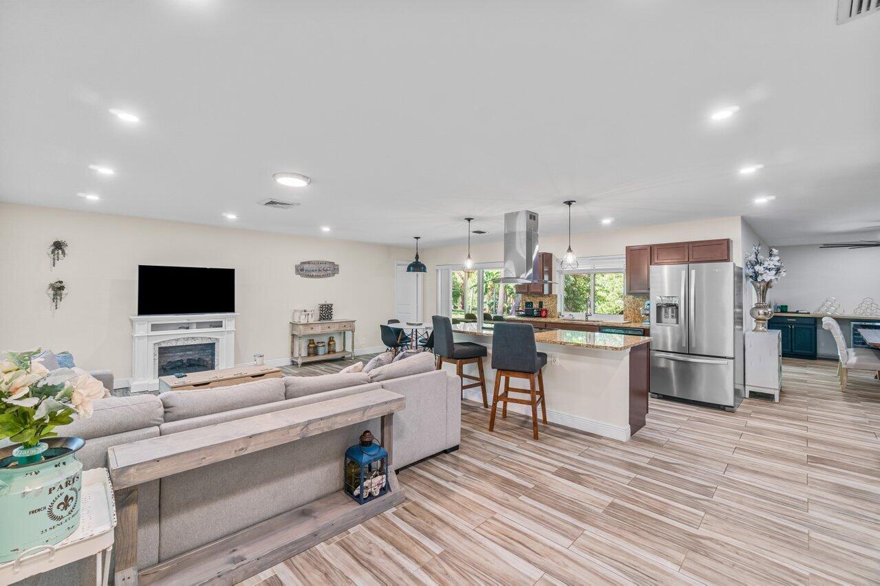 1101 NW 6th Ave