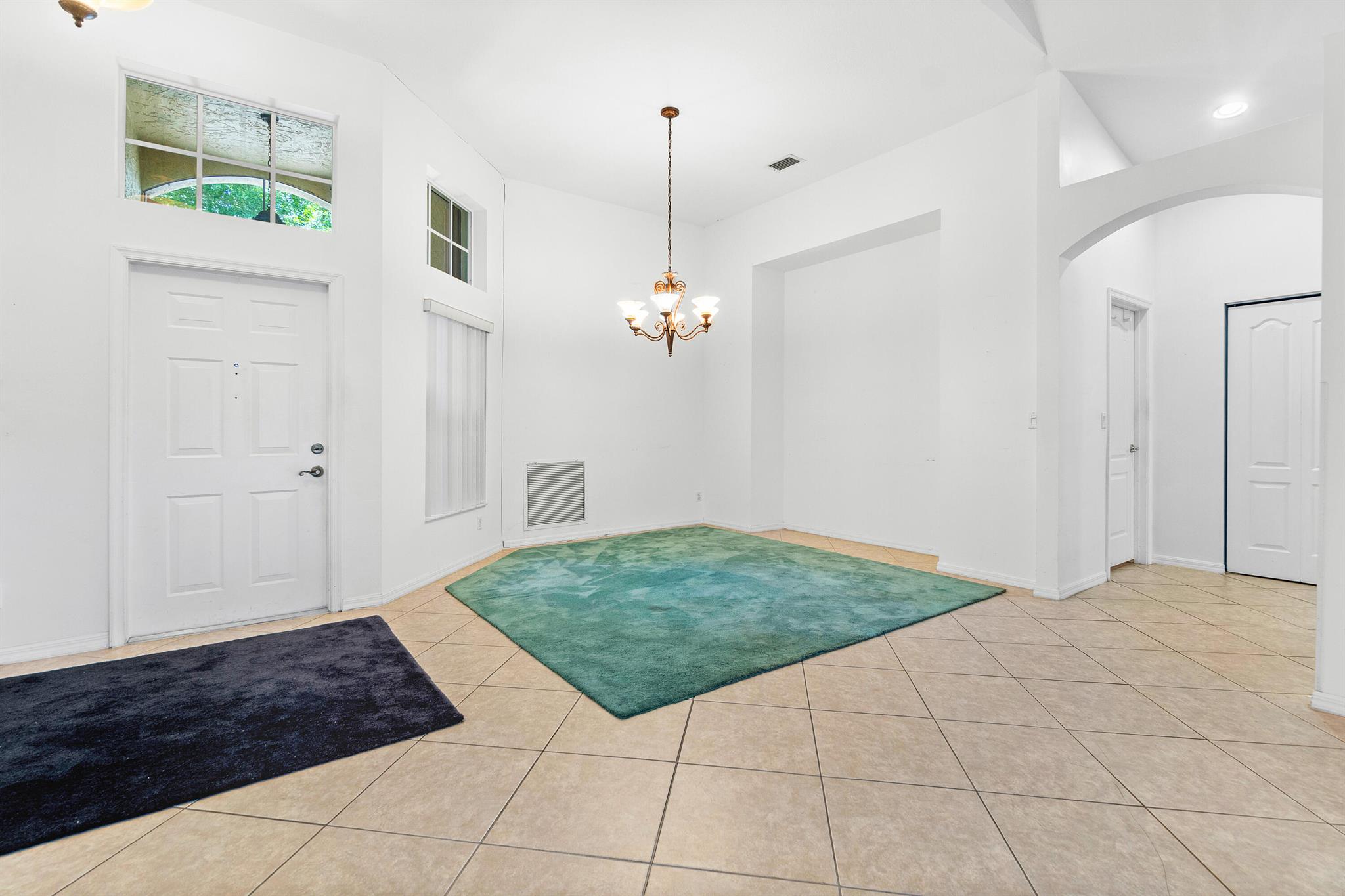 8232 Grand Messina Circle