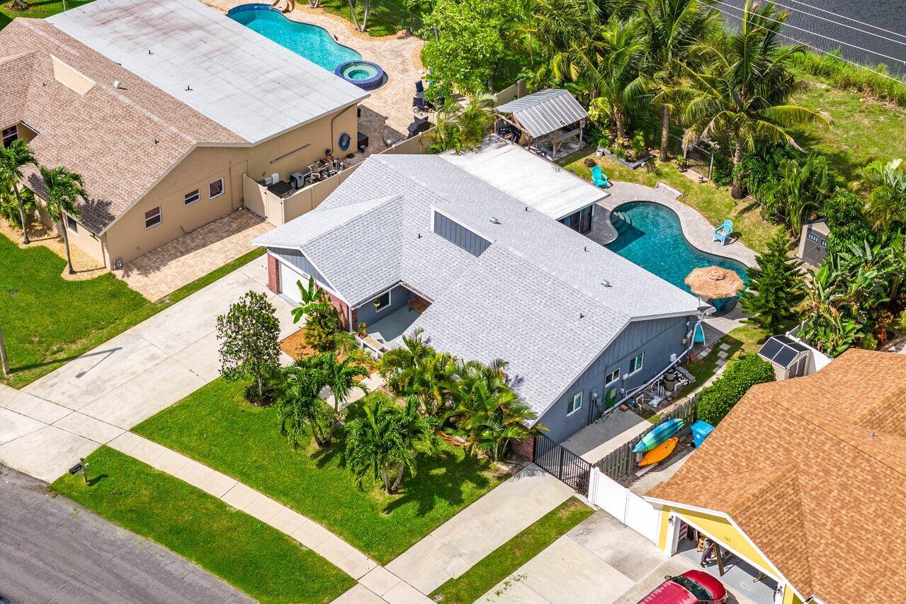 603 NW 11th St